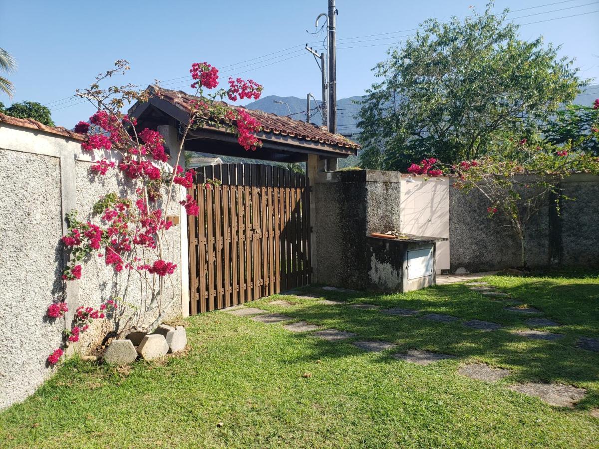 Casa Vista Para Montanha Pet Friendly カラグァタトゥバ エクステリア 写真