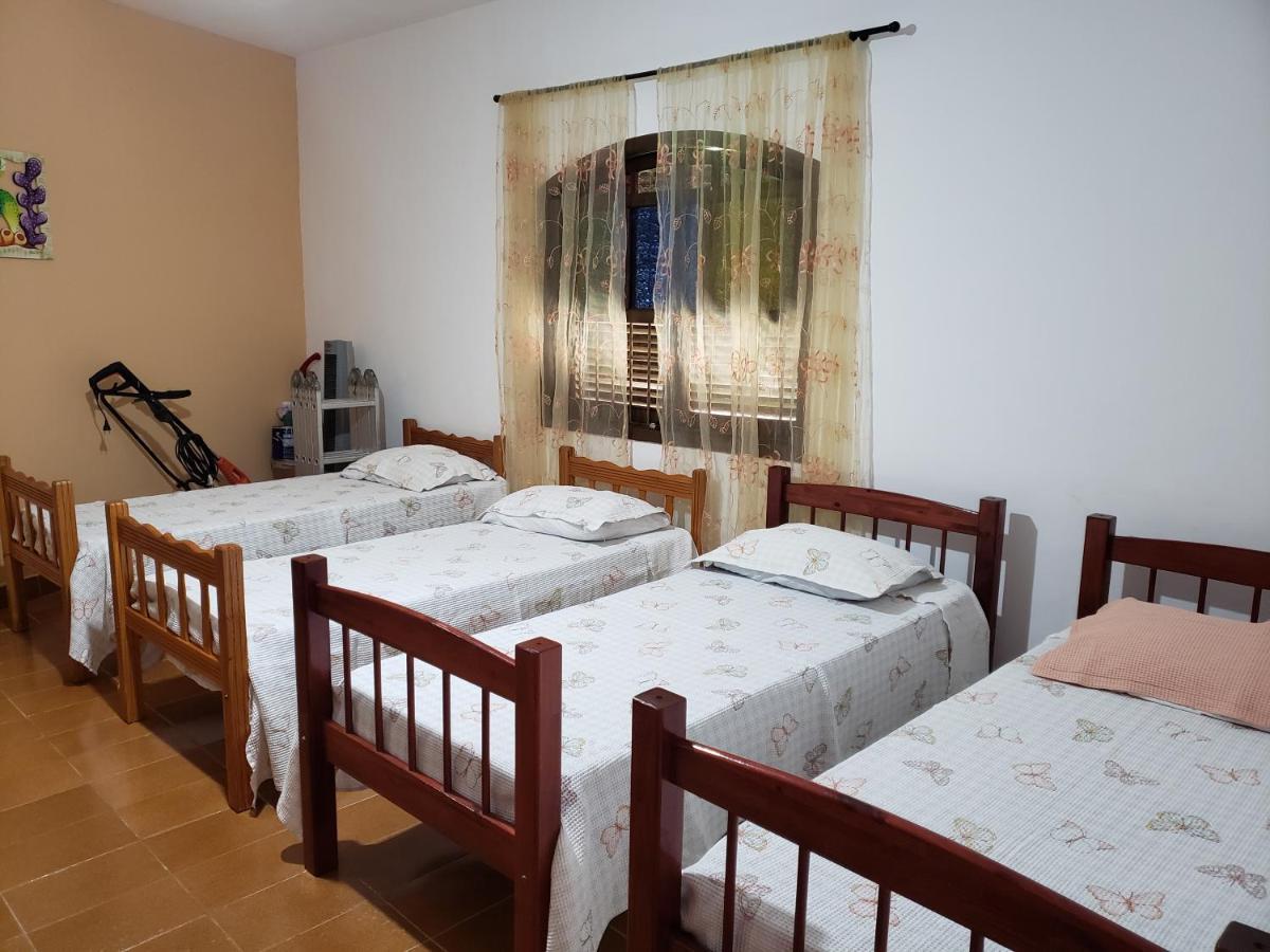 Casa Vista Para Montanha Pet Friendly カラグァタトゥバ エクステリア 写真
