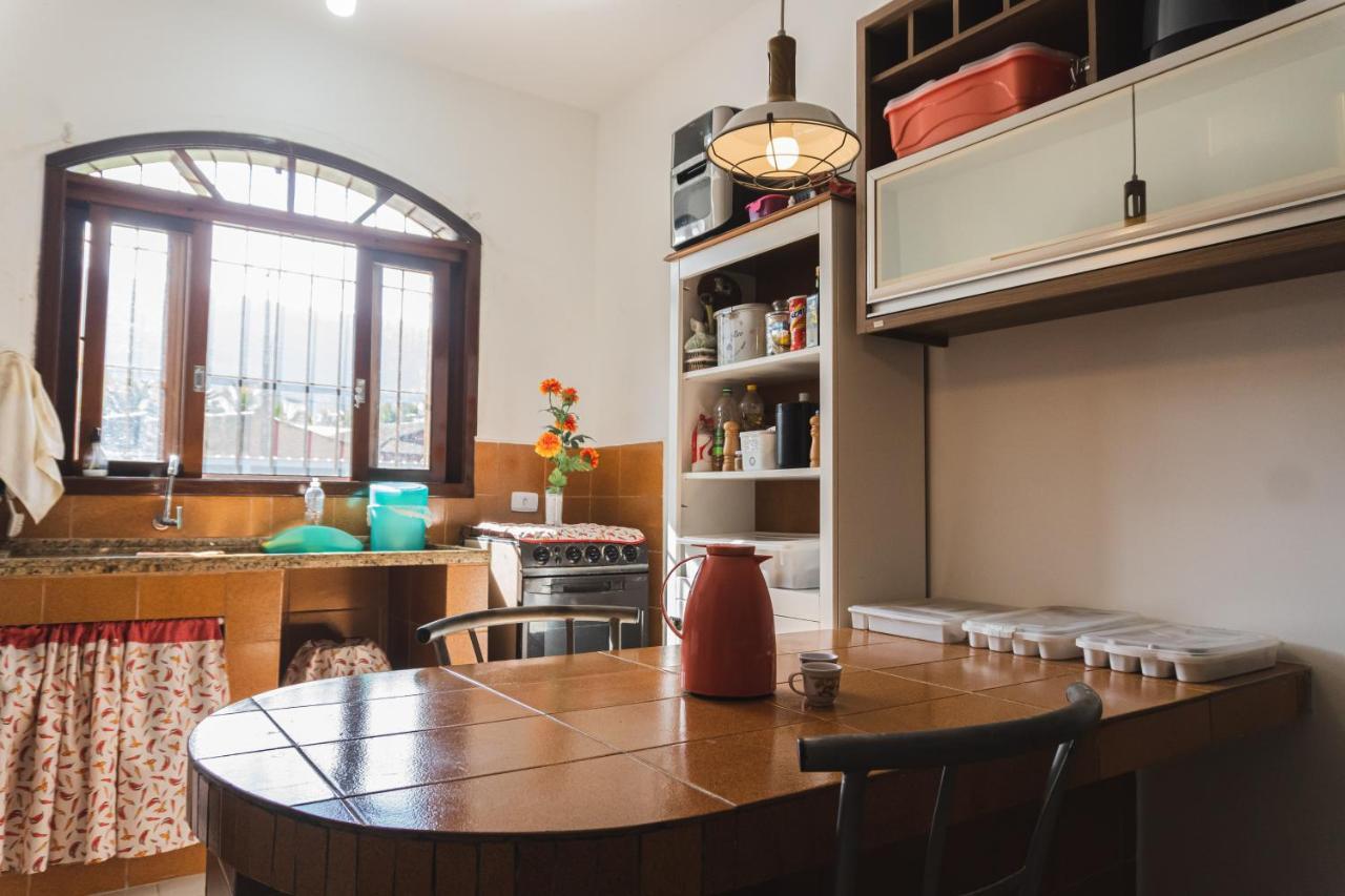 Casa Vista Para Montanha Pet Friendly カラグァタトゥバ エクステリア 写真