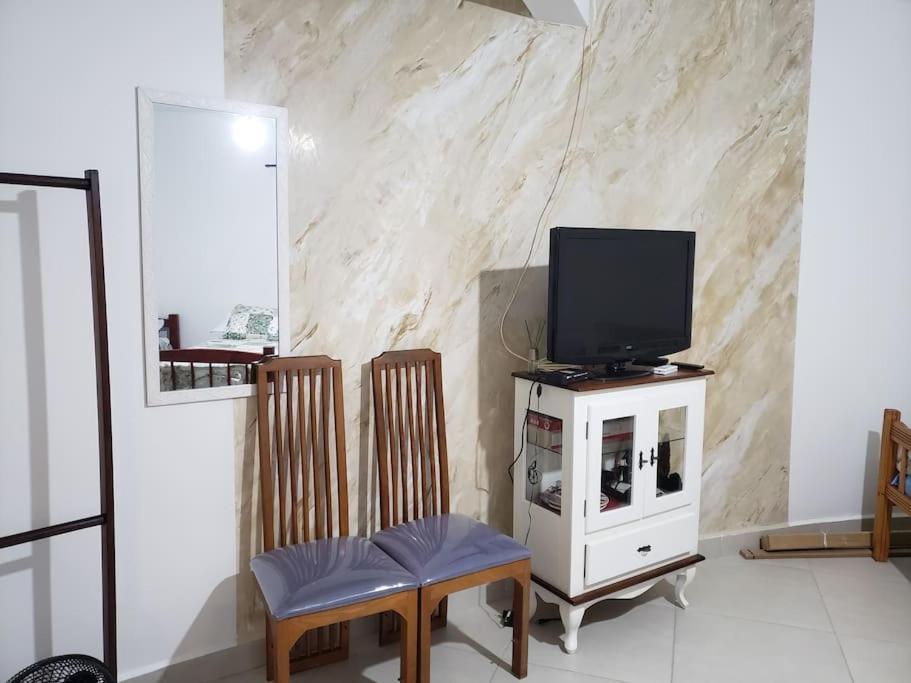 Casa Vista Para Montanha Pet Friendly カラグァタトゥバ エクステリア 写真